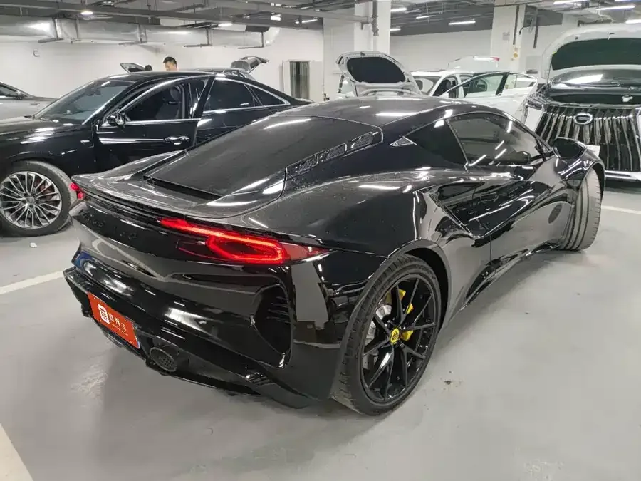Lotus EMIRA EMIRA 2021 2.0T DCT First Edition 2023 — миниатюра 4