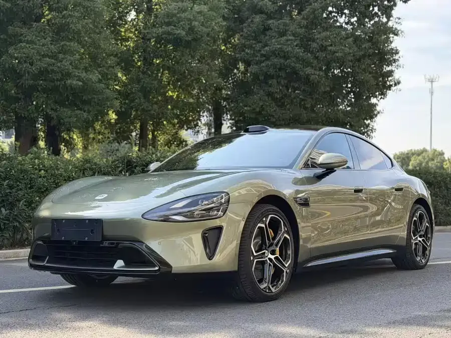 Xiaomi SU7 2024