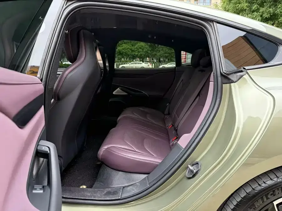 Xiaomi SU7 Xiaomi SU7 2024 rear-wheel drive long-range smart driving version 2024 — миниатюра 3