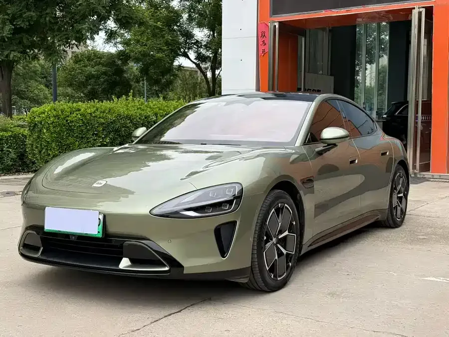 Xiaomi SU7 2024