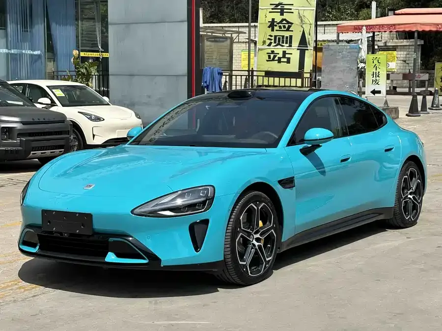 Xiaomi SU7 2025