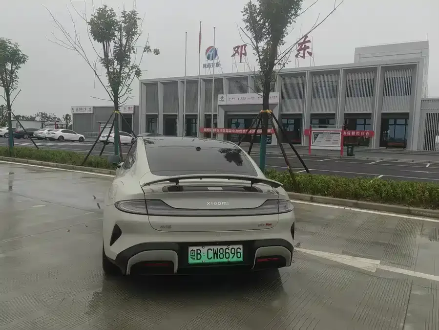 Xiaomi SU7 Xiaomi SU7 2024 four-wheel drive ultra-long battery life high-end intelligent driving Max version 2025 — миниатюра 4