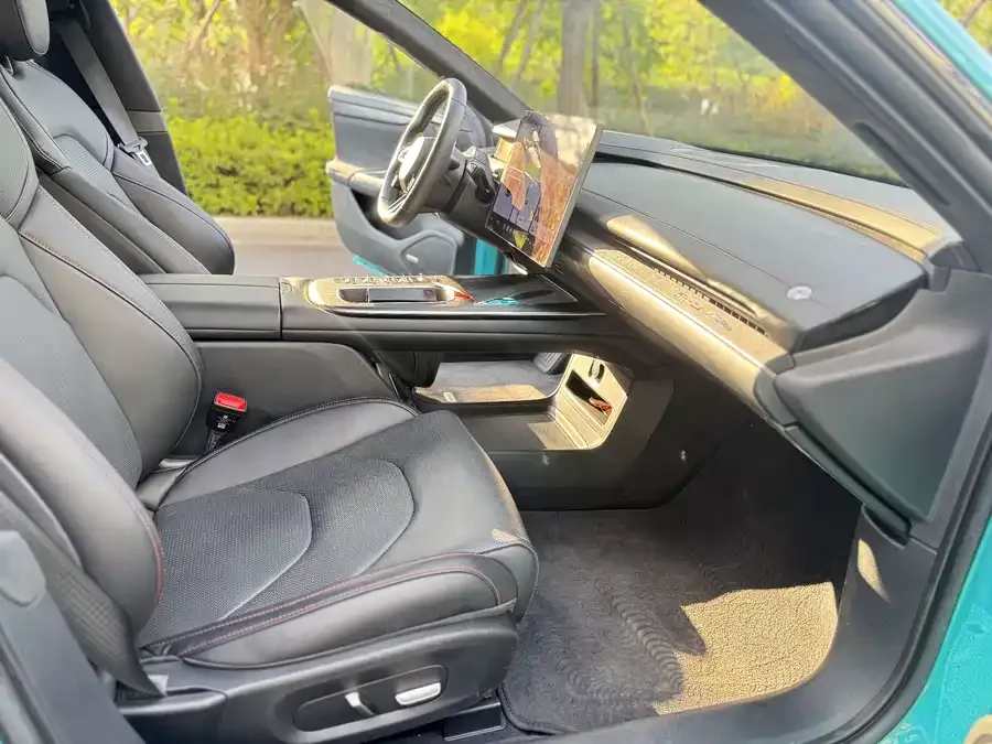 Xiaomi SU7 Xiaomi SU7 2024 four-wheel drive ultra-long battery life high-end intelligent driving Max version 2024 — миниатюра 4