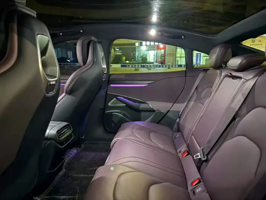 Xiaomi SU7 Xiaomi SU7 2024 rear-wheel drive long-range smart driving version 2025 — миниатюра 5