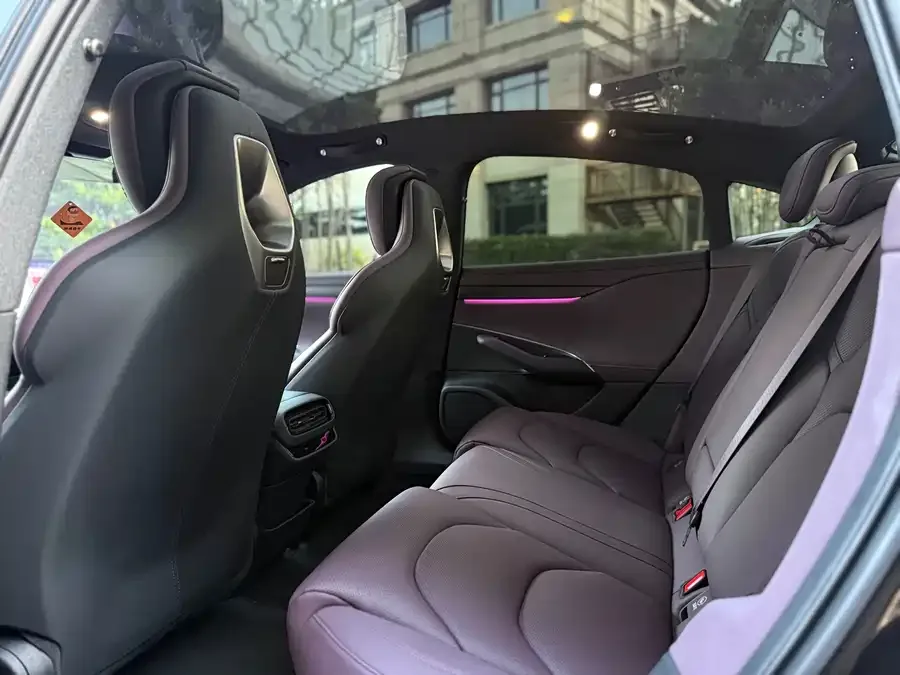 Xiaomi SU7 Xiaomi SU7 2024 rear-wheel drive long-range smart driving version 2025 — миниатюра 5