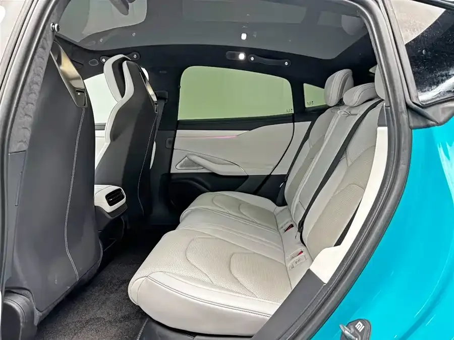 Xiaomi SU7 Xiaomi SU7 2024 4WD Max Founder's Edition 2024 — миниатюра 5
