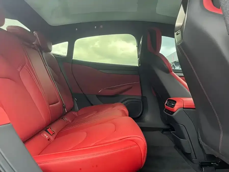 Xiaomi SU7 Xiaomi SU7 2024 rear-wheel drive standard founding edition 2024 — миниатюра 3