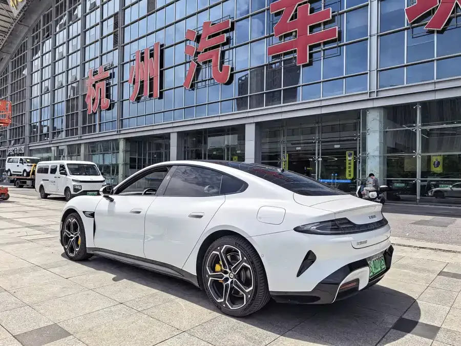 Xiaomi SU7 Xiaomi SU7 2024 rear-wheel drive long-range smart driving version 2024 — миниатюра 3