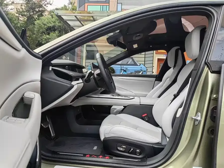 Xiaomi SU7 Xiaomi SU7 2024 four-wheel drive ultra-long battery life high-end intelligent driving Max version 2024 — миниатюра 2