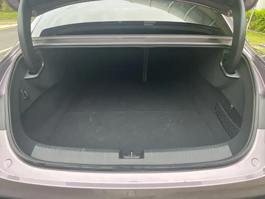 Xiaomi SU7 Xiaomi SU7 2024 four-wheel drive ultra-long battery life high-end intelligent driving Max version 2024 — миниатюра 3