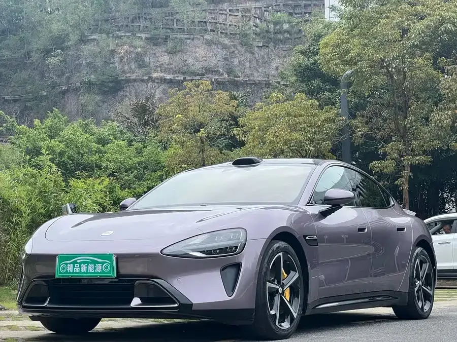 Xiaomi SU7 2024