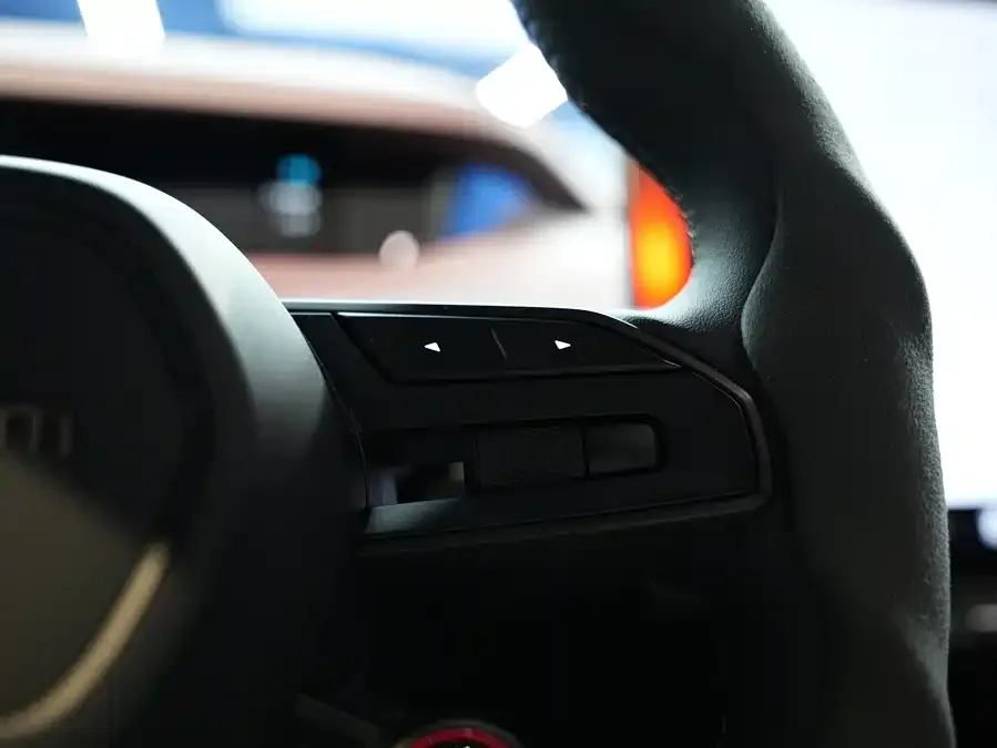 Xiaomi SU7 Xiaomi SU7 2024 four-wheel drive ultra-long battery life high-end intelligent driving Max version 2025 — миниатюра 2