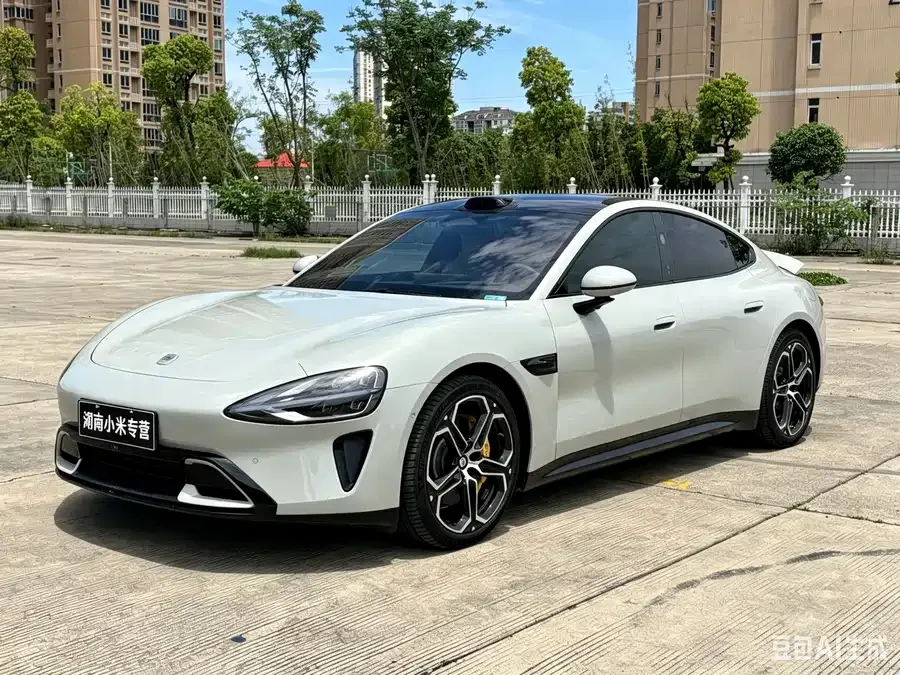 Xiaomi SU7 2025