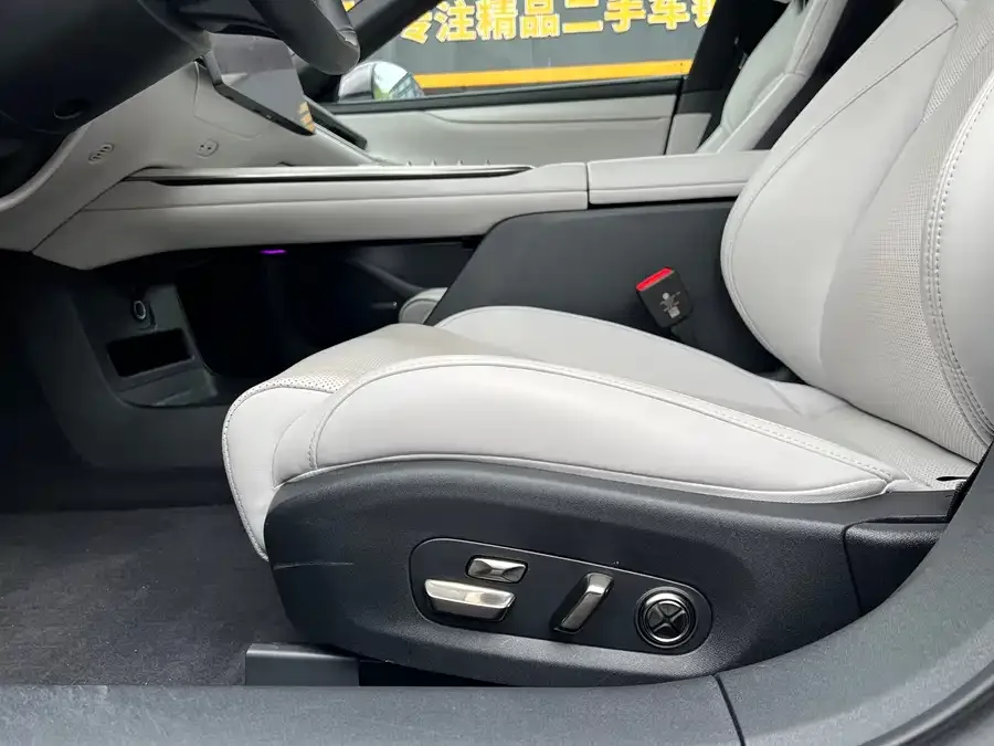 Xiaomi SU7 Xiaomi SU7 2024 four-wheel drive ultra-long battery life high-end intelligent driving Max version 2024 — миниатюра 4
