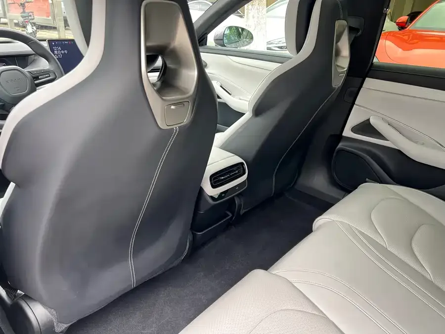Xiaomi SU7 Xiaomi SU7 2024 four-wheel drive ultra-long battery life high-end intelligent driving Max version 2024 — миниатюра 5