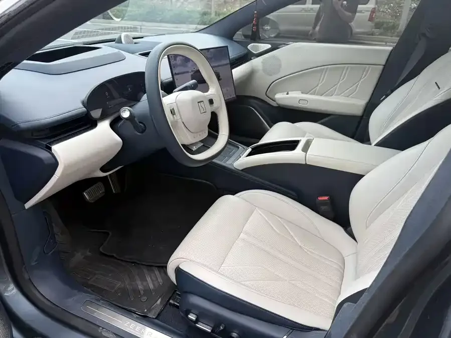 Zeekr 007 Zeekr 007 2024 4WD Smart Driving Edition 100kWh 2023 — миниатюра 4