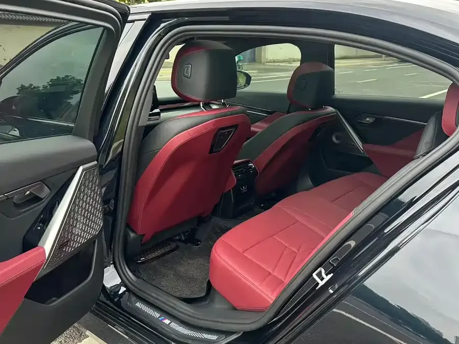 BMW i5 2025 eDrive 40L M Sport Package 2025 — миниатюра 2