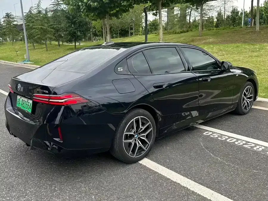 BMW i5 2025 eDrive 40L M Sport Package 2025 — миниатюра 3