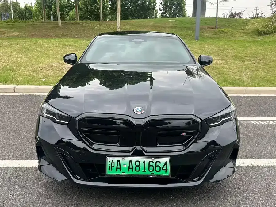 BMW i5 2025