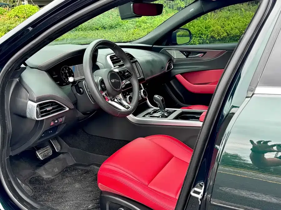 Jaguar XEL 2023 2.0T 250PS R-DYNAMIC S aggressive sports version 2023 — миниатюра 4
