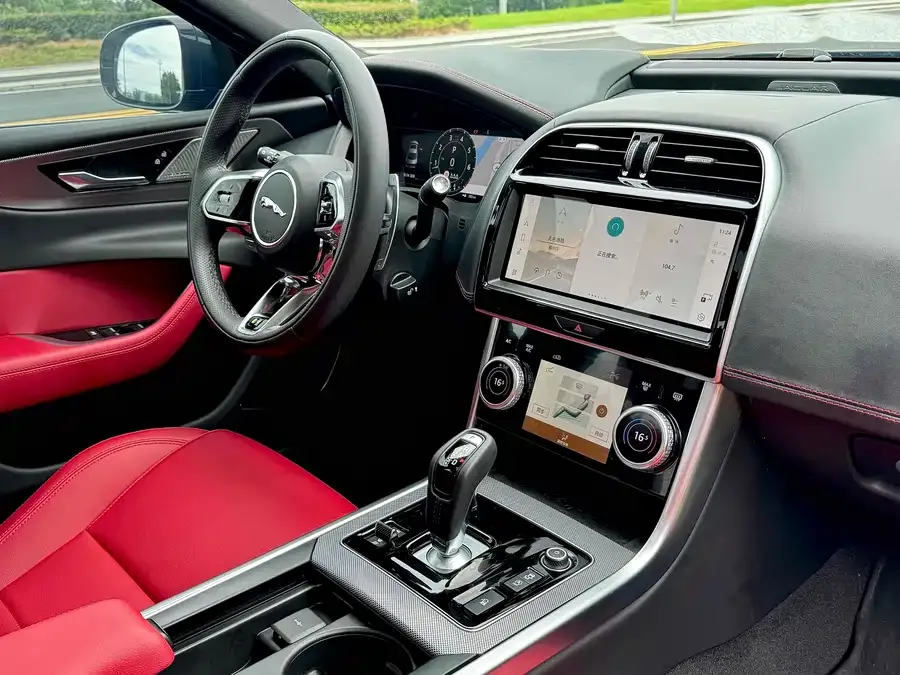 Jaguar XEL 2023 2.0T 250PS R-DYNAMIC S aggressive sports version 2023 — миниатюра 5