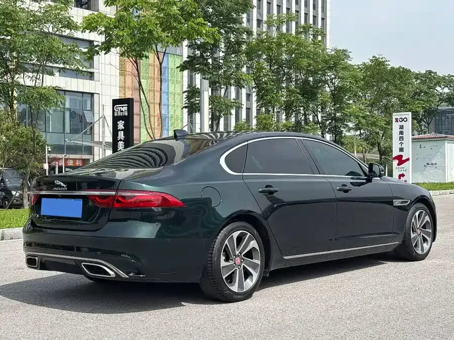 Jaguar XFL 2023 XFL 2.0T P200 2WD Elite Luxury Edition 2023 — миниатюра 2