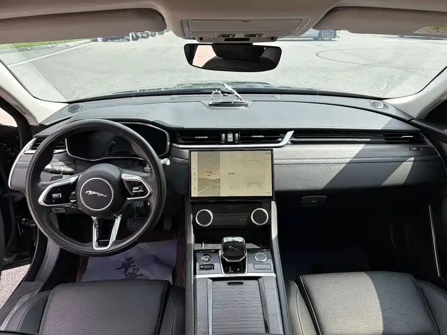 Jaguar XFL 2023 XFL 2.0T P200 2WD Elite Luxury Edition 2023 — миниатюра 3