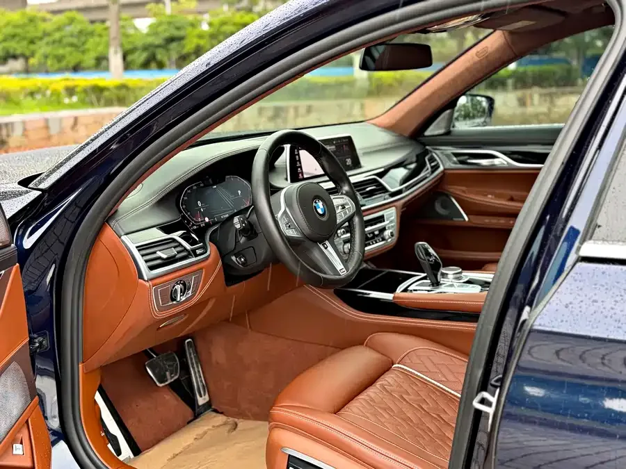 BMW 7 Series BMW 7 Series 2021 740Li xDrive Executive M Sport Package 2022 — миниатюра 2