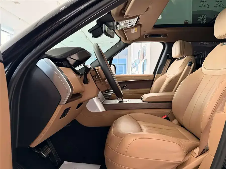 Land Rover Range Rover Range Rover 2024 3.0 L6 400PS Model Extended Edition 2024 — миниатюра 4
