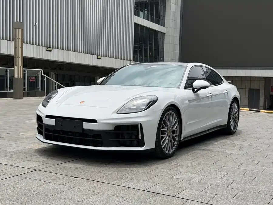 Porsche Panamera 2024