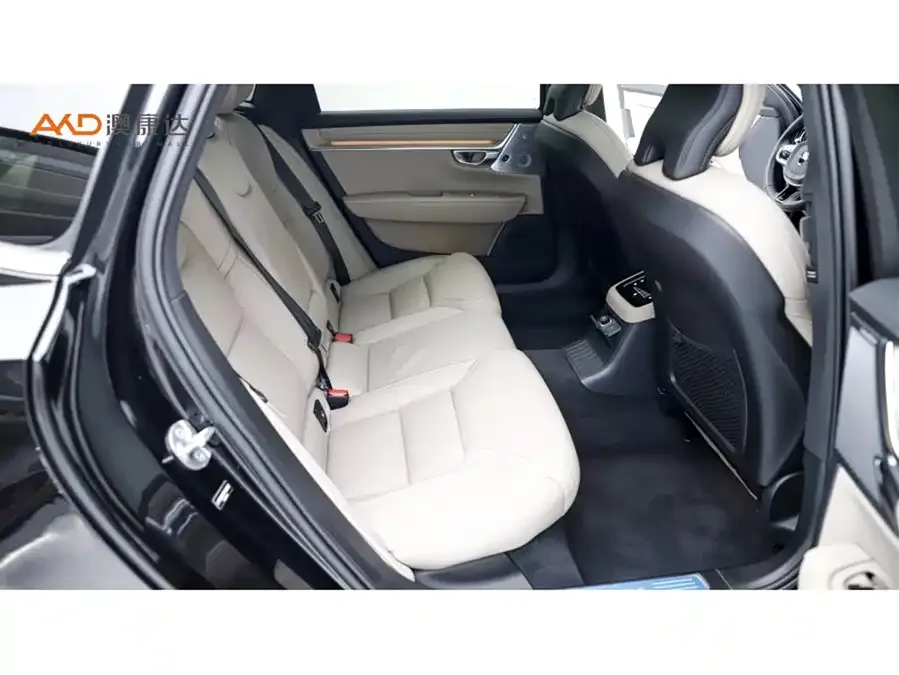 Volvo S90 plug-in hybrid Volvo S90 Plug-in Hybrid 2026 Plug-in Hybrid Four-Wheel Drive Long-Range Zhiya Luxury Edition 2025 — миниатюра 5