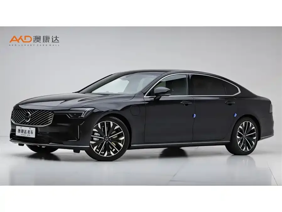 Volvo S90 plug-in hybrid 2025