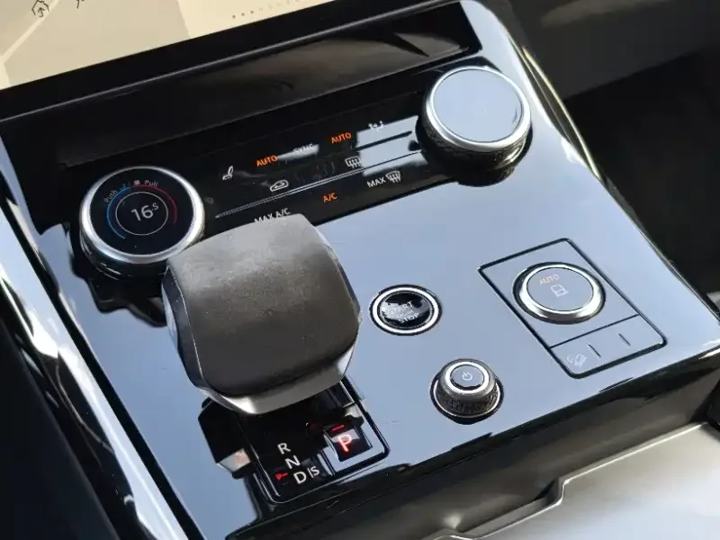 Land Rover Range Rover Sport Range Rover Sport 2023 400PS Dynamic SE 2023 — миниатюра 3