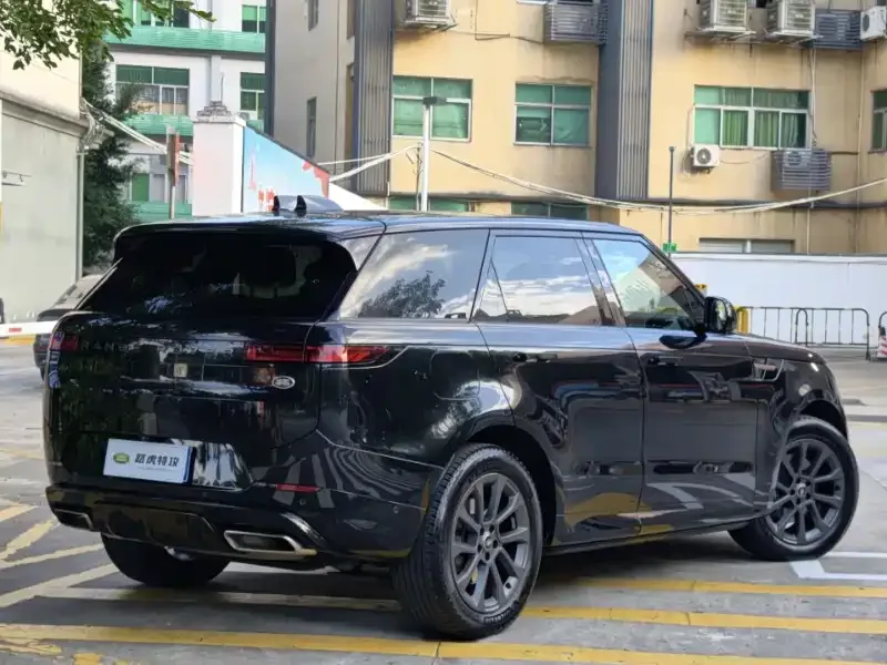 Land Rover Range Rover Sport Range Rover Sport 2023 400PS Dynamic SE 2023 — миниатюра 4
