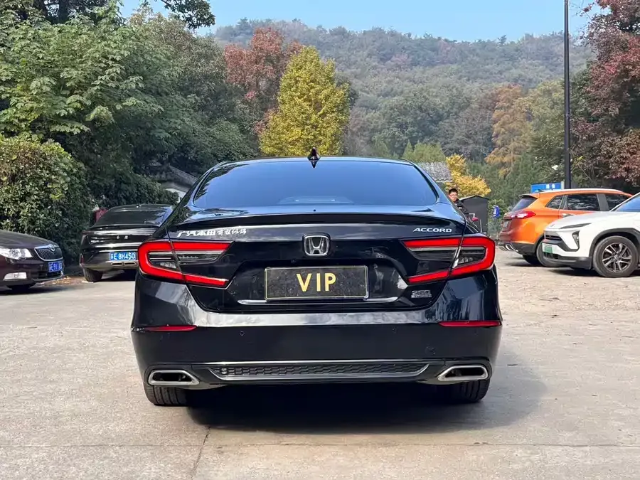 Honda Accord Accord 2022 260TURBO Deluxe Edition 2023 — миниатюра 5