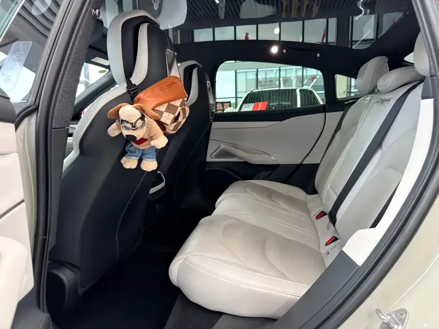 Xiaomi SU7 Xiaomi SU7 2024 rear-wheel drive long-range smart driving version 2024 — миниатюра 3