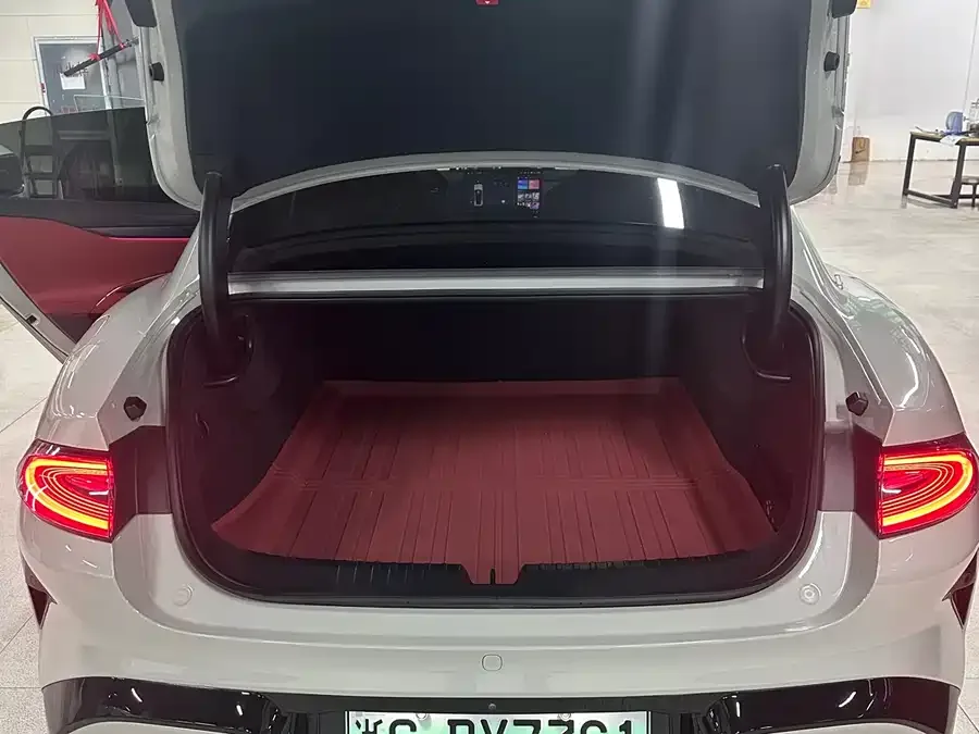 Xiaomi SU7 Xiaomi SU7 2024 rear-wheel drive long-range smart driving version 2025 — миниатюра 3
