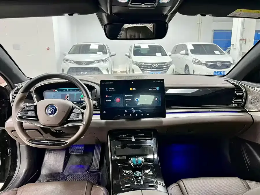 BYD Second-hand Han 2023 DM-i Champion Edition 200KM Premium Edition 2023 — миниатюра 2