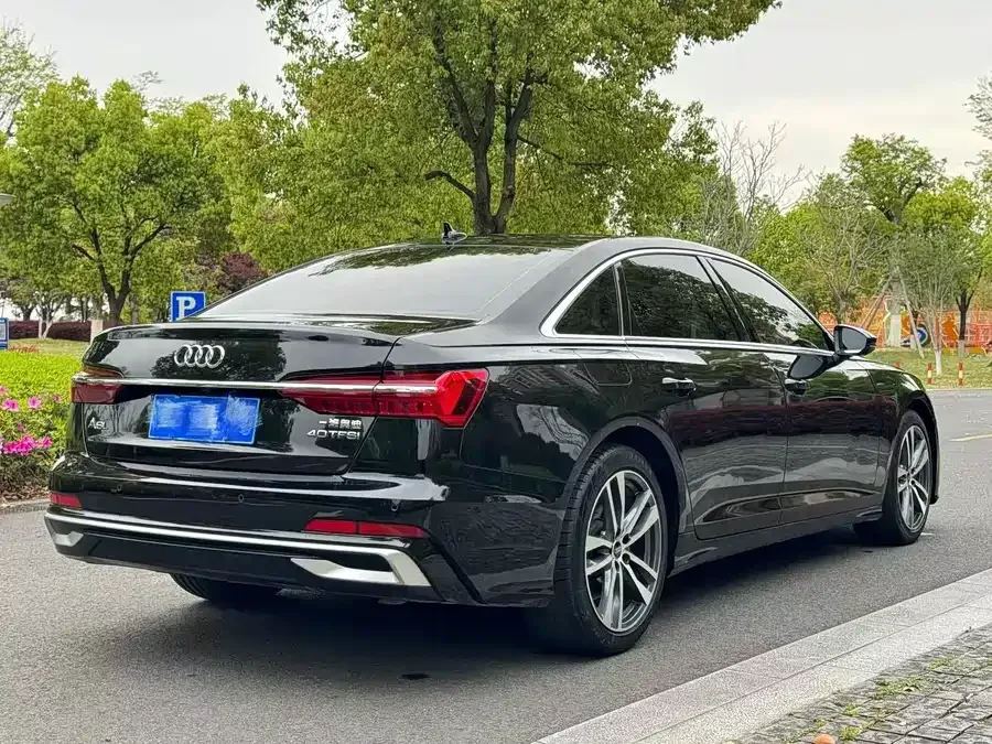 Audi A6L 2023 40 TFSI luxury and dynamic model 2023 — миниатюра 3