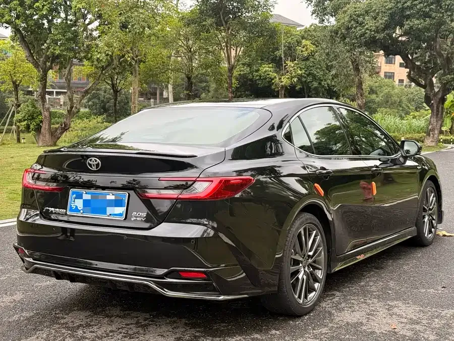 Toyota Camry Camry 2024 Hybrid 2.0HXS Sport PLUS Edition 2024 — миниатюра 3