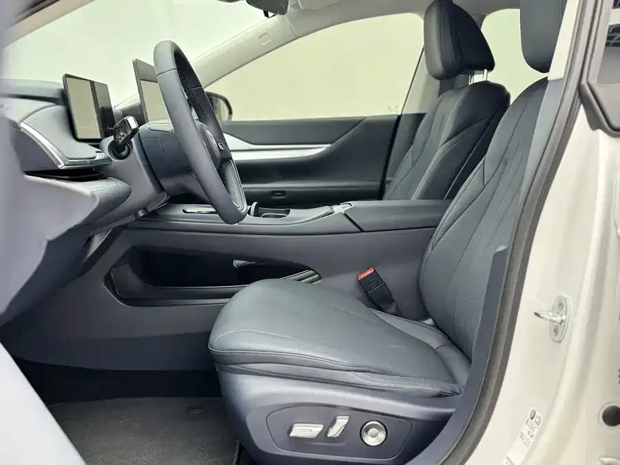 Buick Zhijing L7 Buick L7 2025 Premium Edition 2025 — миниатюра 2