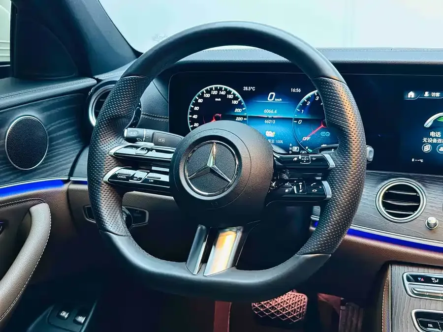 Mercedes-Benz E-class new energy Mercedes-Benz E-Class New Energy 2022 E 350 e L Plug-in Hybrid Sports Sedan 2022 — миниатюра 2