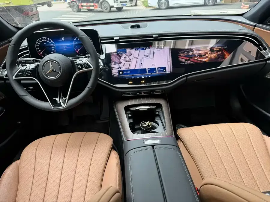 Mercedes-Benz E-Class Mercedes-Benz E-Class 2025 facelift E 300 L Luxury Edition 2025 — миниатюра 2