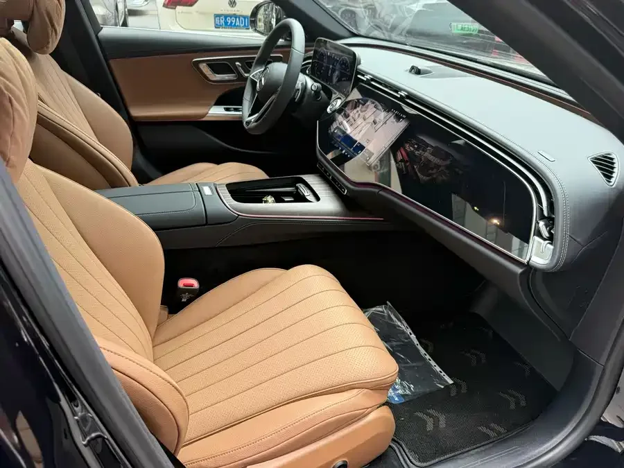 Mercedes-Benz E-Class Mercedes-Benz E-Class 2025 facelift E 300 L Luxury Edition 2025 — миниатюра 4