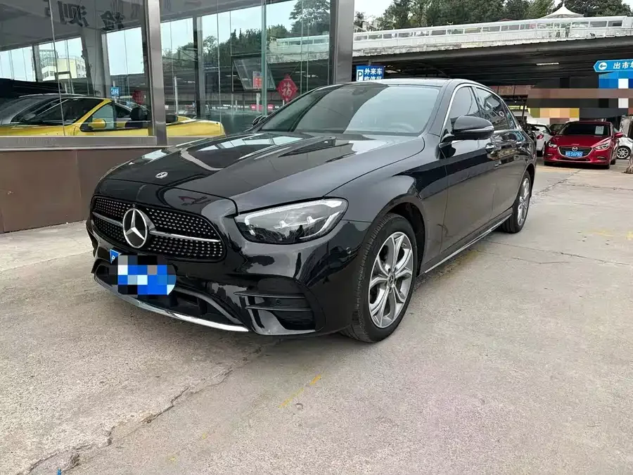 Mercedes-Benz E-Class 2024