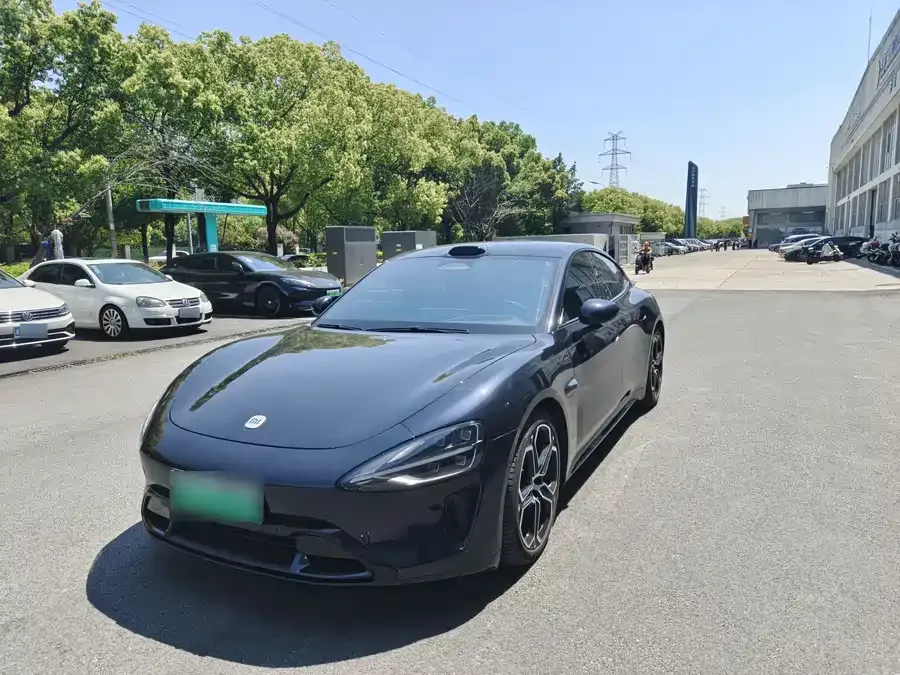 Xiaomi SU7 2025