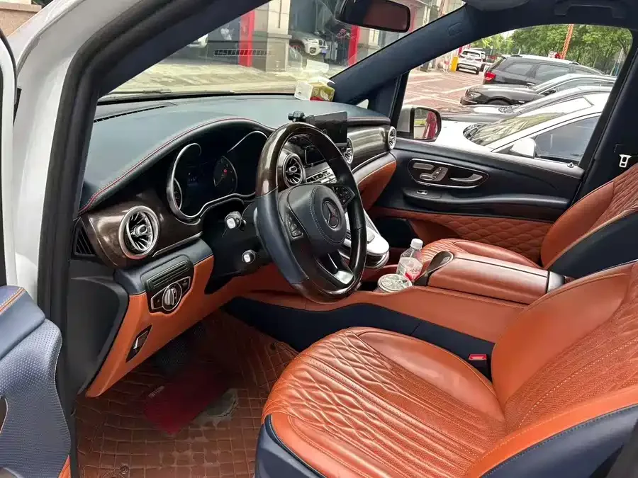Mercedes-Benz Class V Mercedes-Benz V-Class 2021 V 260 Pilot Edition 2022 — миниатюра 3