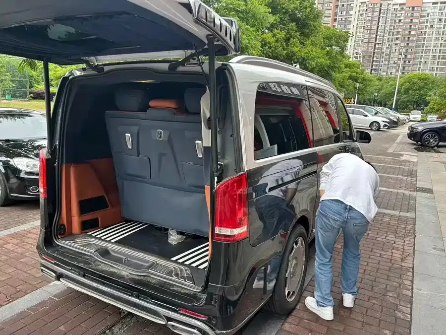Mercedes-Benz Class V Mercedes-Benz V-Class 2021 V 260 Pilot Edition 2022 — миниатюра 4