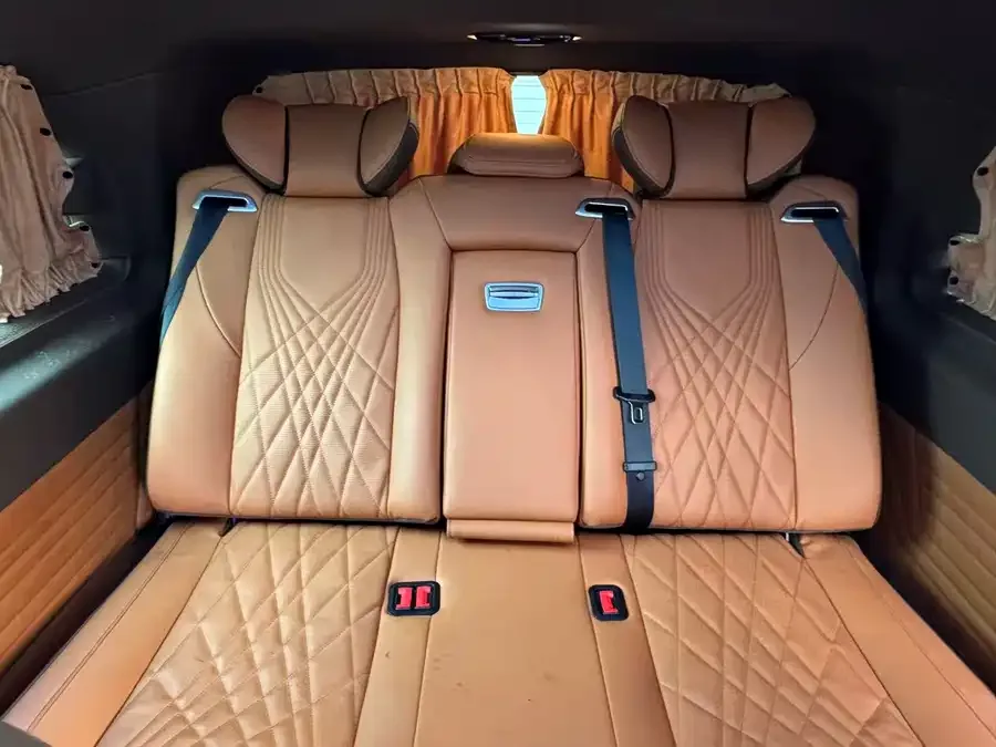 Mercedes-Benz Vito Vito 2023 2.0T Business Edition 7 Seaters 2023 — миниатюра 5