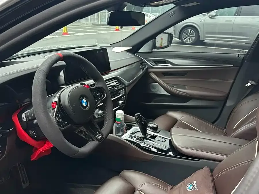 BMW 5 Series BMW 5 Series (Imported) 2022 540i Fashion Edition M Sport Package 2022 — миниатюра 2